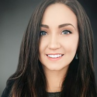 Kelly Hartman Email & Phone Number