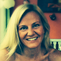 Nina Söderström Email
