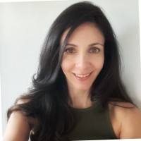 ARDEN JEWELRY MANUFACTURING CO., INC Employee Carla Soave's profile photo