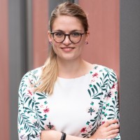 Beke Lüdemann Email