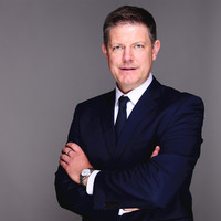 E-mail e número de telefone de Kristof Barklage