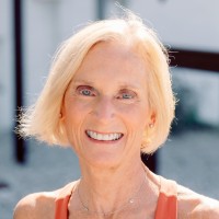 Hillary Bardwell Email & Phone Number