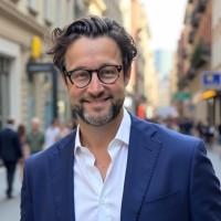 Noah Weiss Email & Phone Number