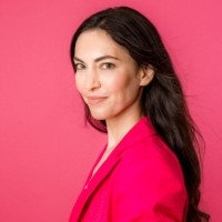 Eva Bloomfield Email & Phone Number
