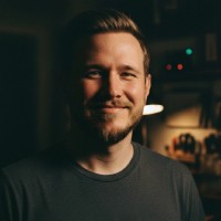 Vetor Zero Employee Lee Peffer's profile photo