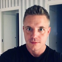 Oskar Blom Email