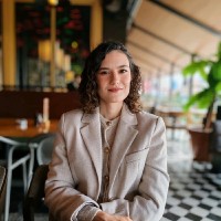 Ecem Çelik Email