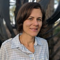Julia Toth Email & Phone Number