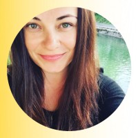 Lesya Li Email & Phone Number