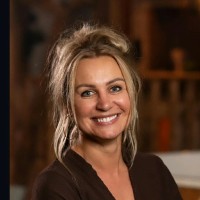 CampSolutions Employee Susan van Til's profile photo