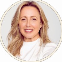 Engel & Völkers Montréal / Québec Employee Julie Crevier's profile photo