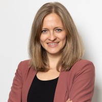 Eva Aerni Email