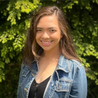 New Media Retailer Employee Isabel Mendoza's profile photo
