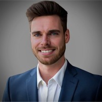 L'Oréal Employee Simon Schulte's profile photo