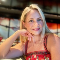 Executive Class Employee Sarah Clark's profile photo