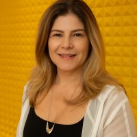 Marcia Fernandes Email