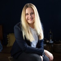 Isabella Kirschner Email & Phone Number