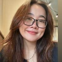 Vạn Thị Email