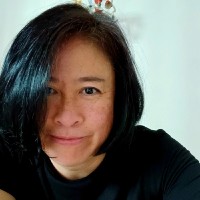 Della Low Email & Phone Number