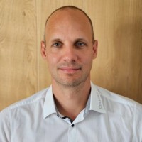 Péter Vavra Email
