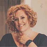 Elizabeth Hyde Email & Phone Number
