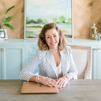 Onward Real Estate Employee Jane McCracken's profile photo