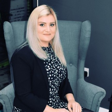 Exporta Employee Emma B.'s profile photo