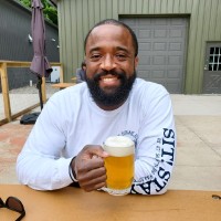 Binny's Beverage Depot Employee Derrick Lowery's profile photo