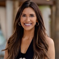 iPacket Employee Taryn Young's profile photo