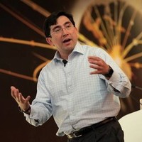 ETB Employee Diego Molano Vega's profile photo