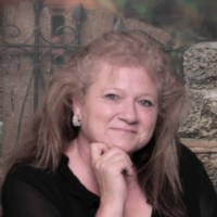Sellstate Select Employee Liz Isham's profile photo
