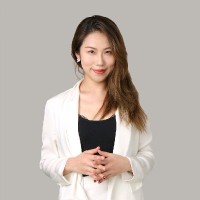 PageOn.AI Employee Lesley L.'s profile photo