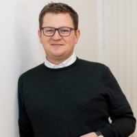 Manuel Kreuzer Email