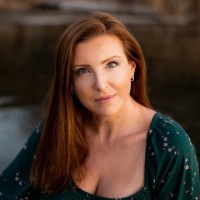 Julia Hillje Dardia Email & Phone Number