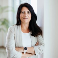 Sandra Frada-López Email