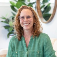 Hearthstone Employee Julie Sonam's profile photo
