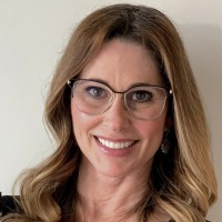 Soli Organic Employee Popi Heron's profile photo