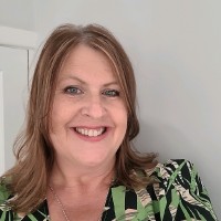 MOMENTIC LIMITED Employee Jan Melia's profile photo