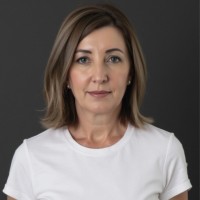 Carolyn Hutton Email & Phone Number