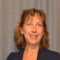 Shelly Ray Email & Phone Number