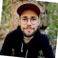 Nik Hille Email
