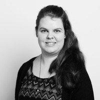 Simone Møller Email