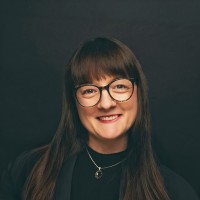 Angelika Löffler Email