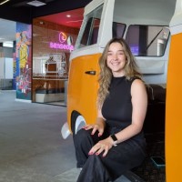 Verônica MacÊdo Email