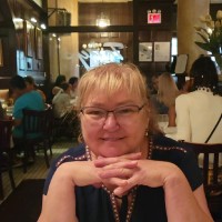 Viola Nagy Email