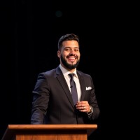Moisés Cabral Email