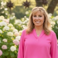 Angela O'Connell Email & Phone Number