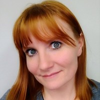 Amanda Sari Email
