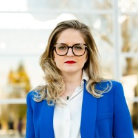 Alizée Ternisien Email