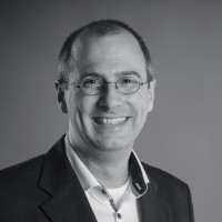 Tobias Menzer Email
